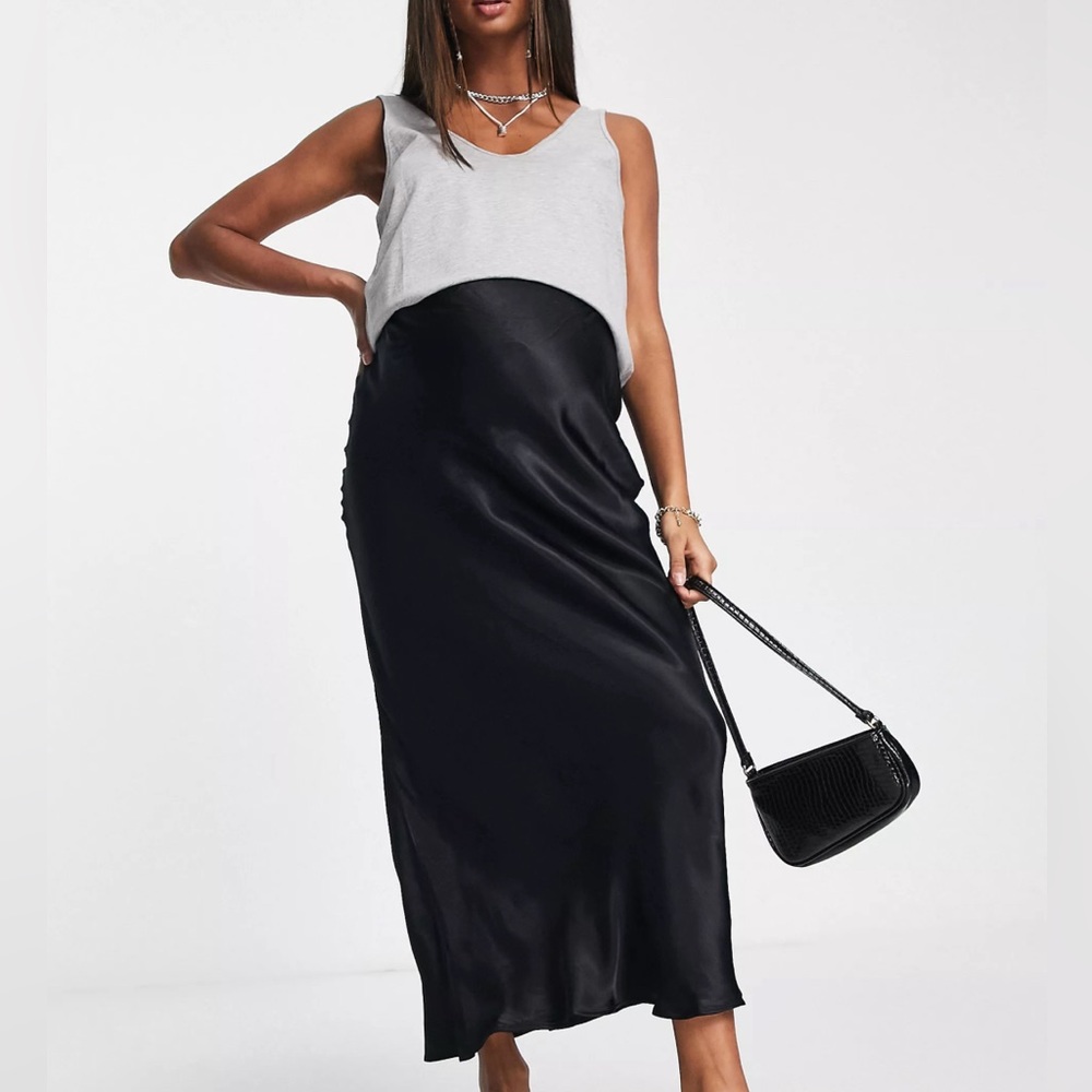 NWT ASOS Topshop maternity satin bias midi skirt in black. Size 4.